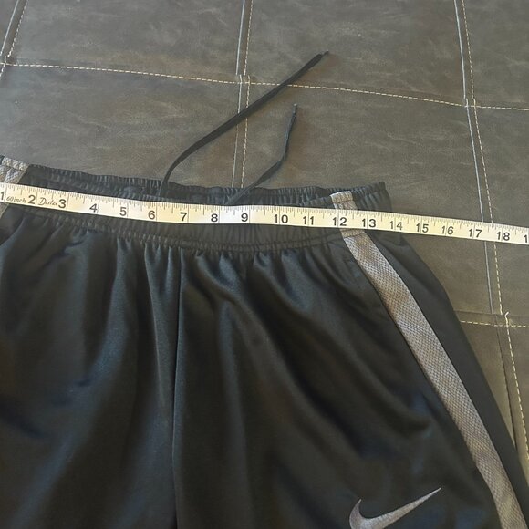 Nike men's black track pants, medium - Picture 7 of 9